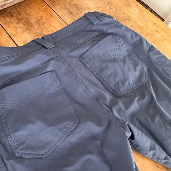 Duluth Trading Co Women’s Flexpedition Bootcut Pants: like new size 10 L 31 - Picture 8 of 11